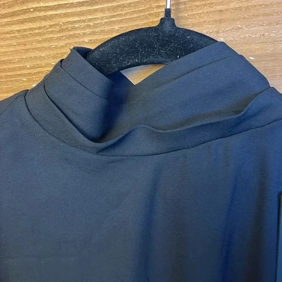 Revolve Krista women’s blouse black long sleeve high collar button in back event - Picture 8 of 11